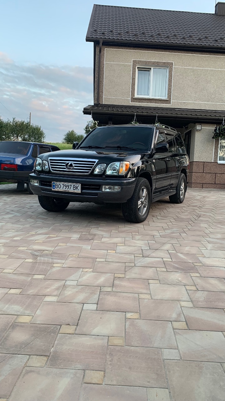 Lexus LX - фото 13
