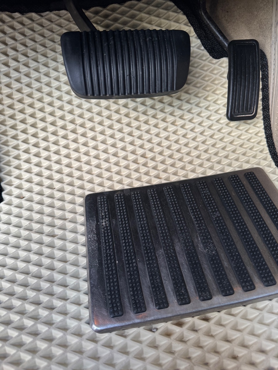 Lexus LX - фото 91