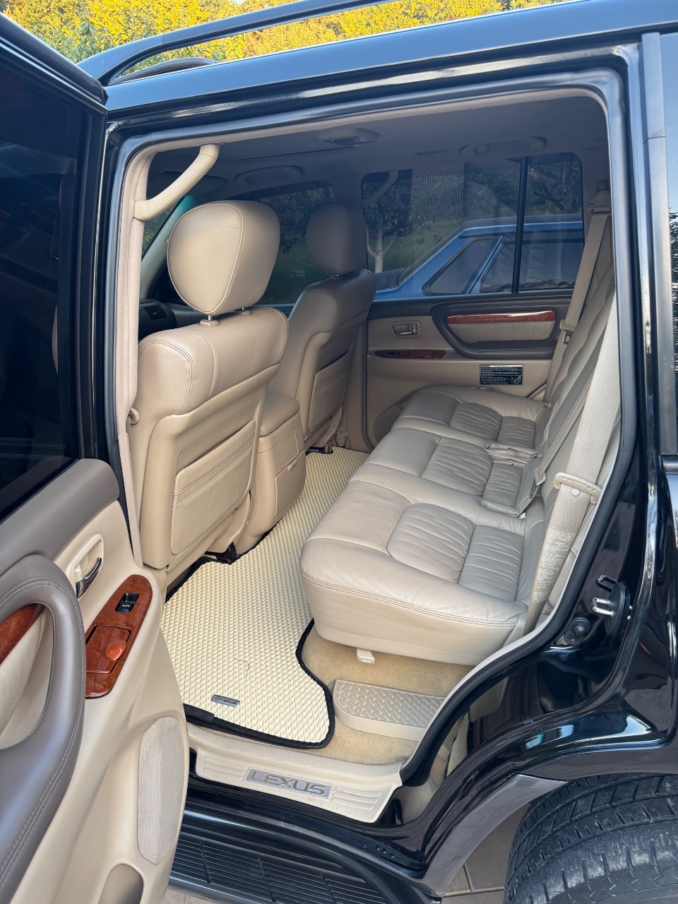 Lexus LX - фото 64