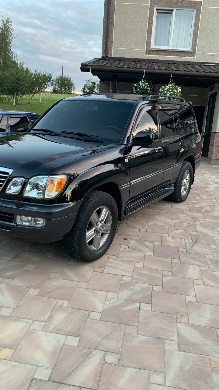 Lexus LX - фото 2