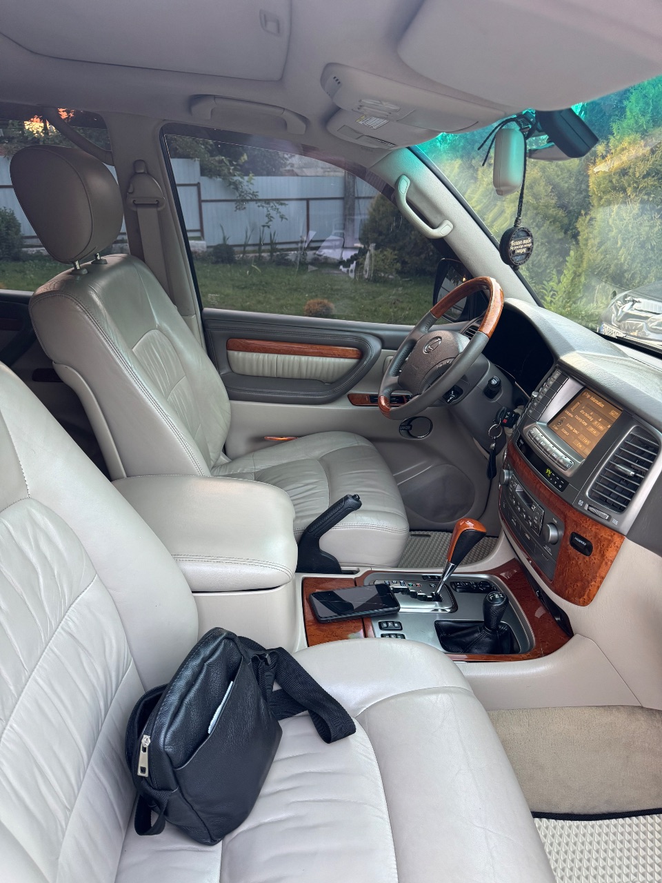 Lexus LX - фото 59