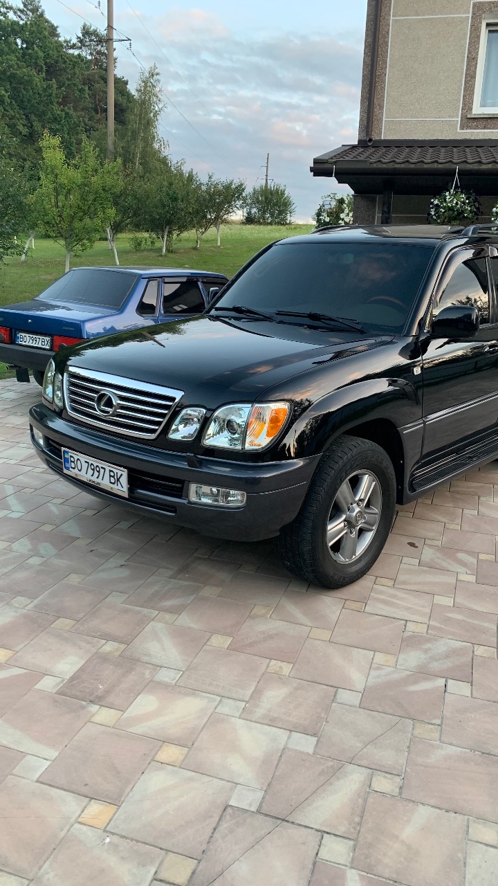 Lexus LX - фото 14