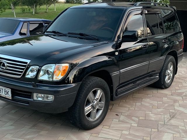 Lexus LX - зображення 1