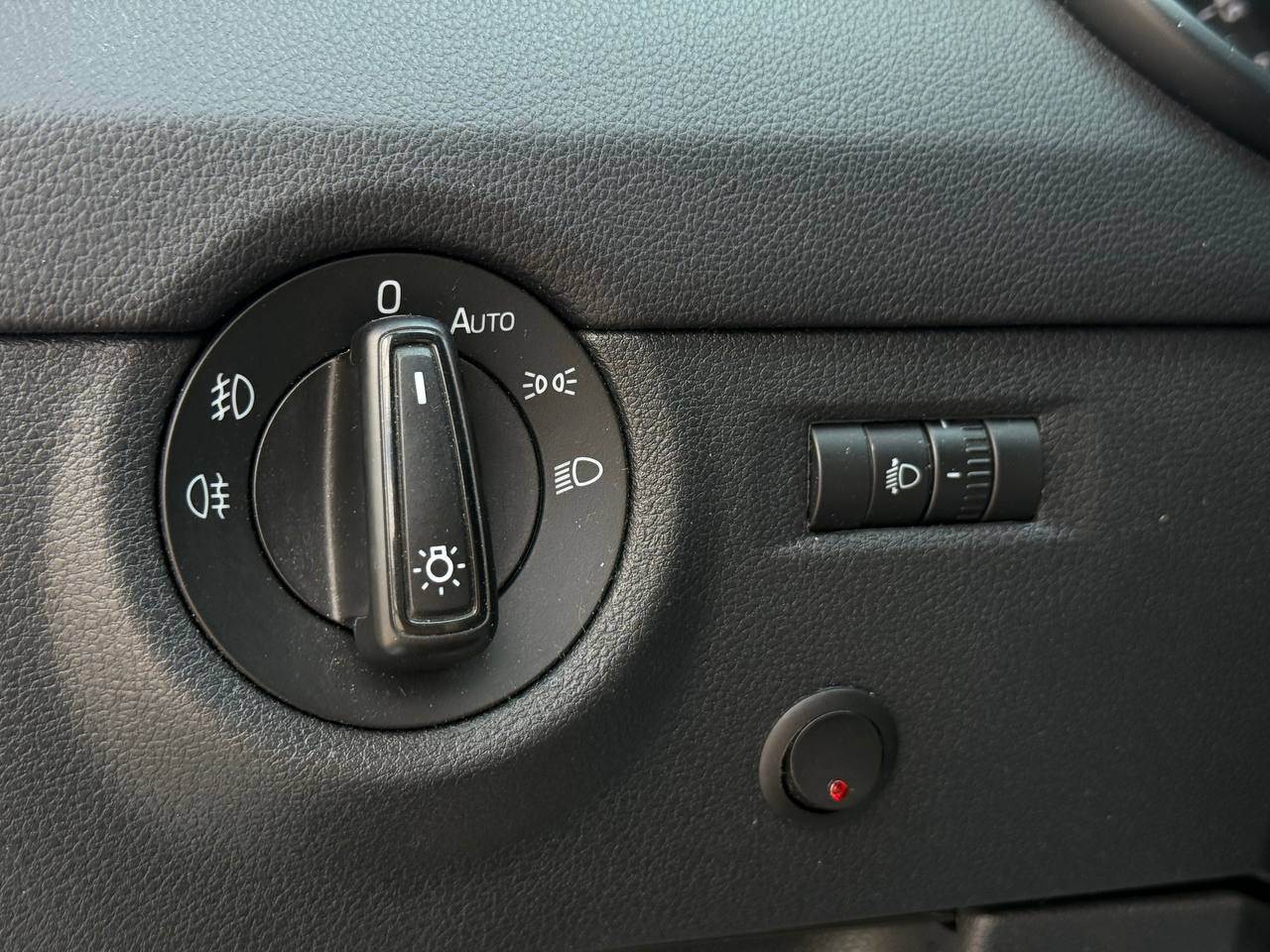 Skoda Octavia - фото 26