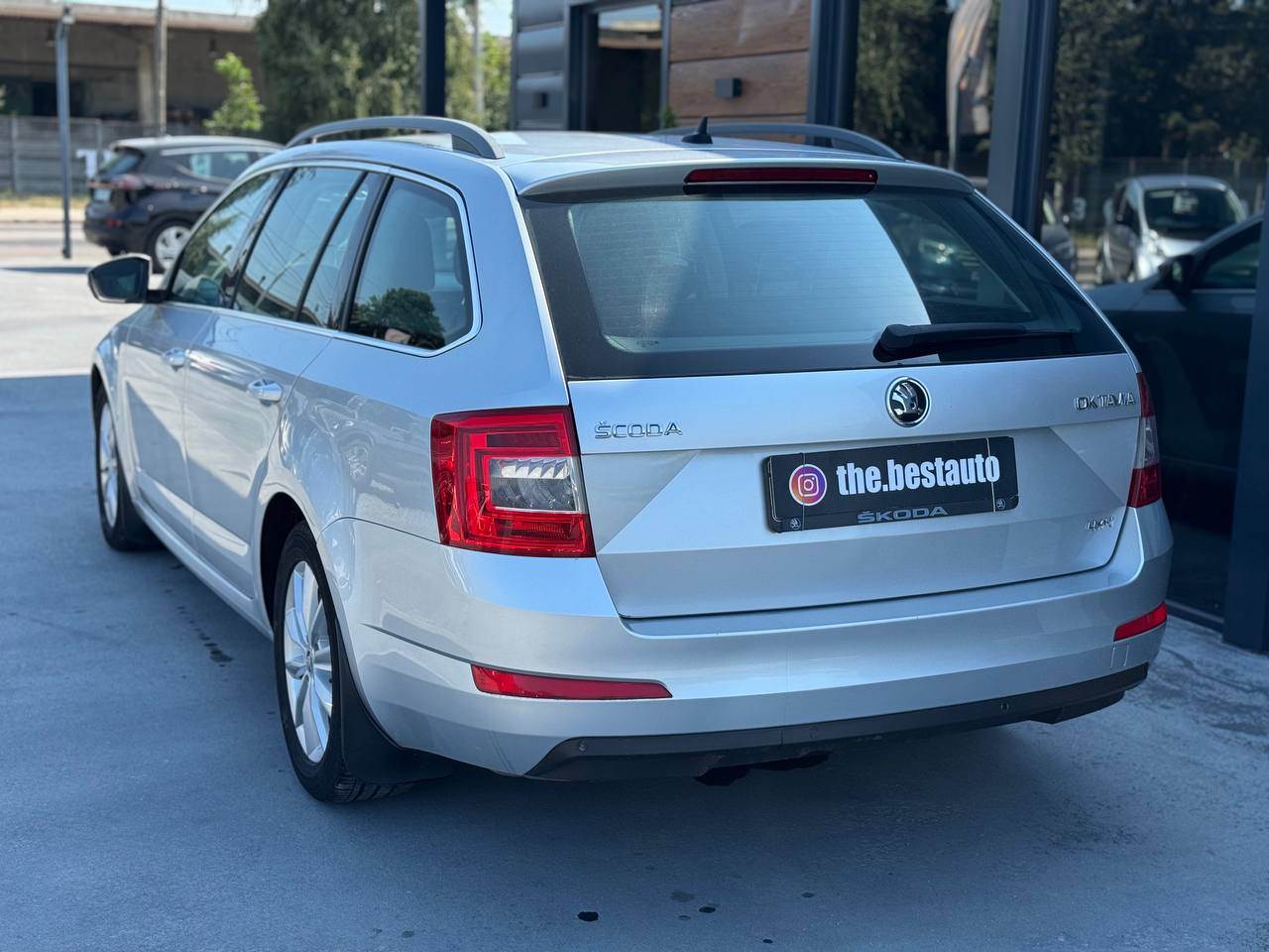 Skoda Octavia - фото 11