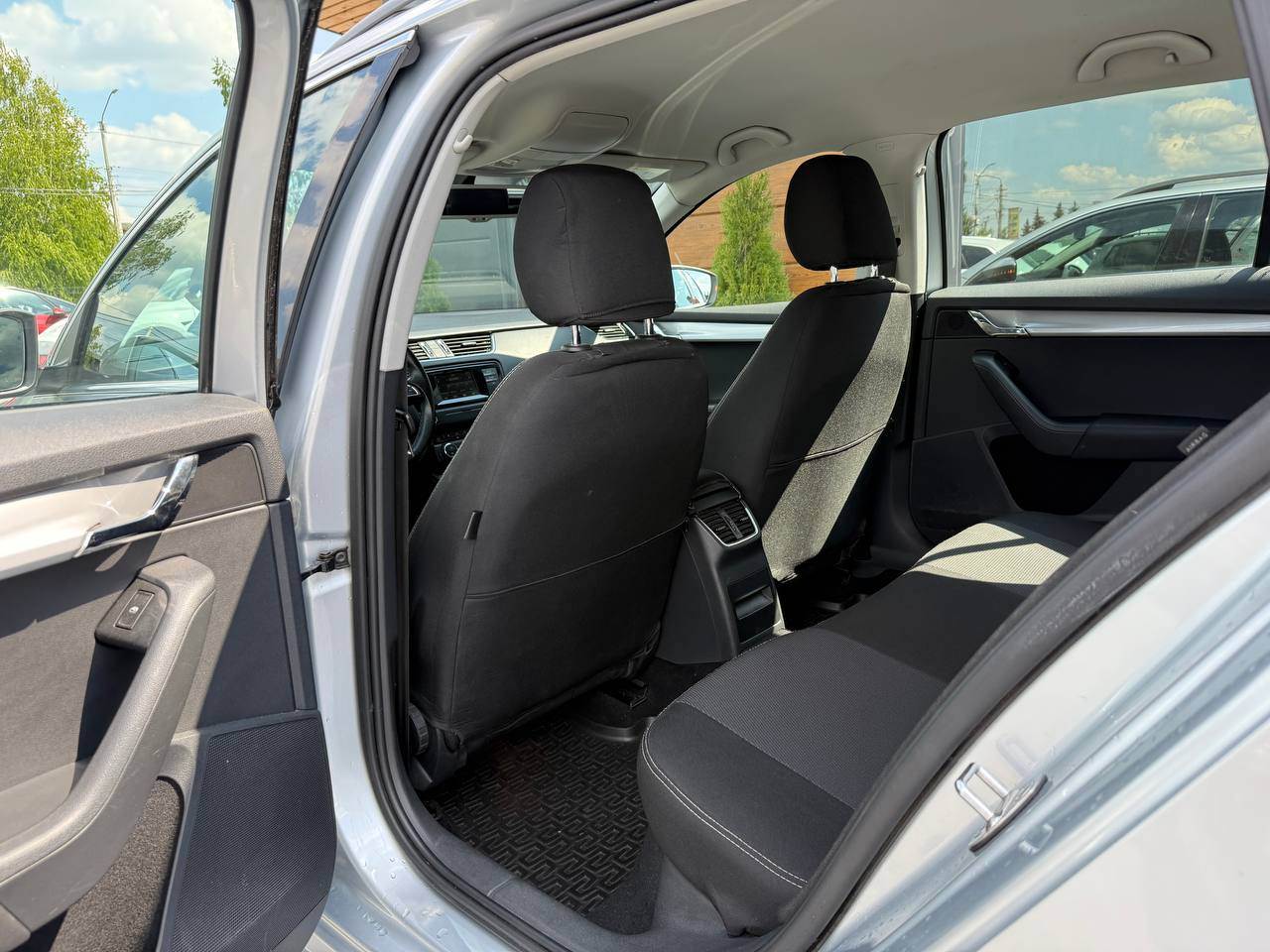 Skoda Octavia - фото 38