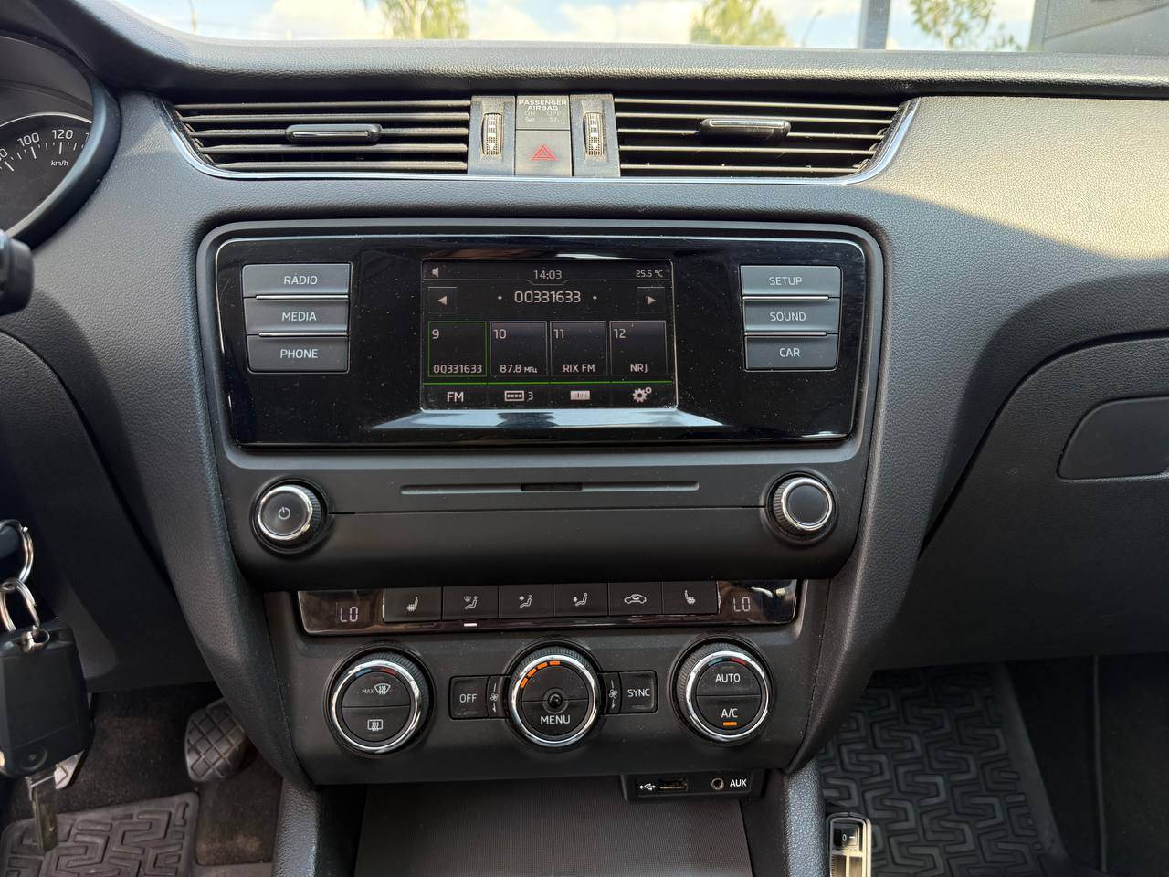 Skoda Octavia - фото 33