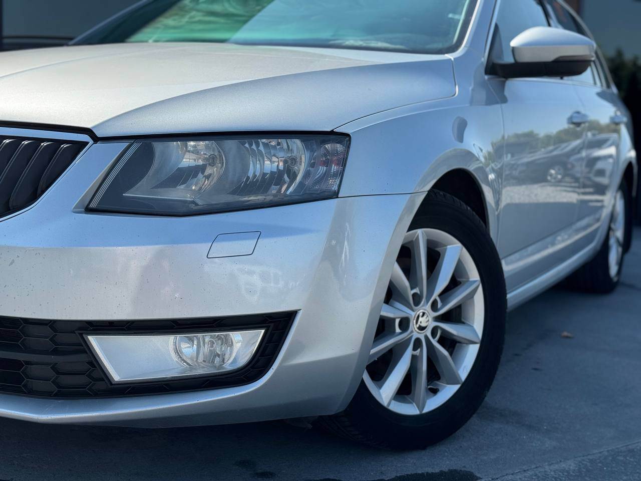 Skoda Octavia - фото 3