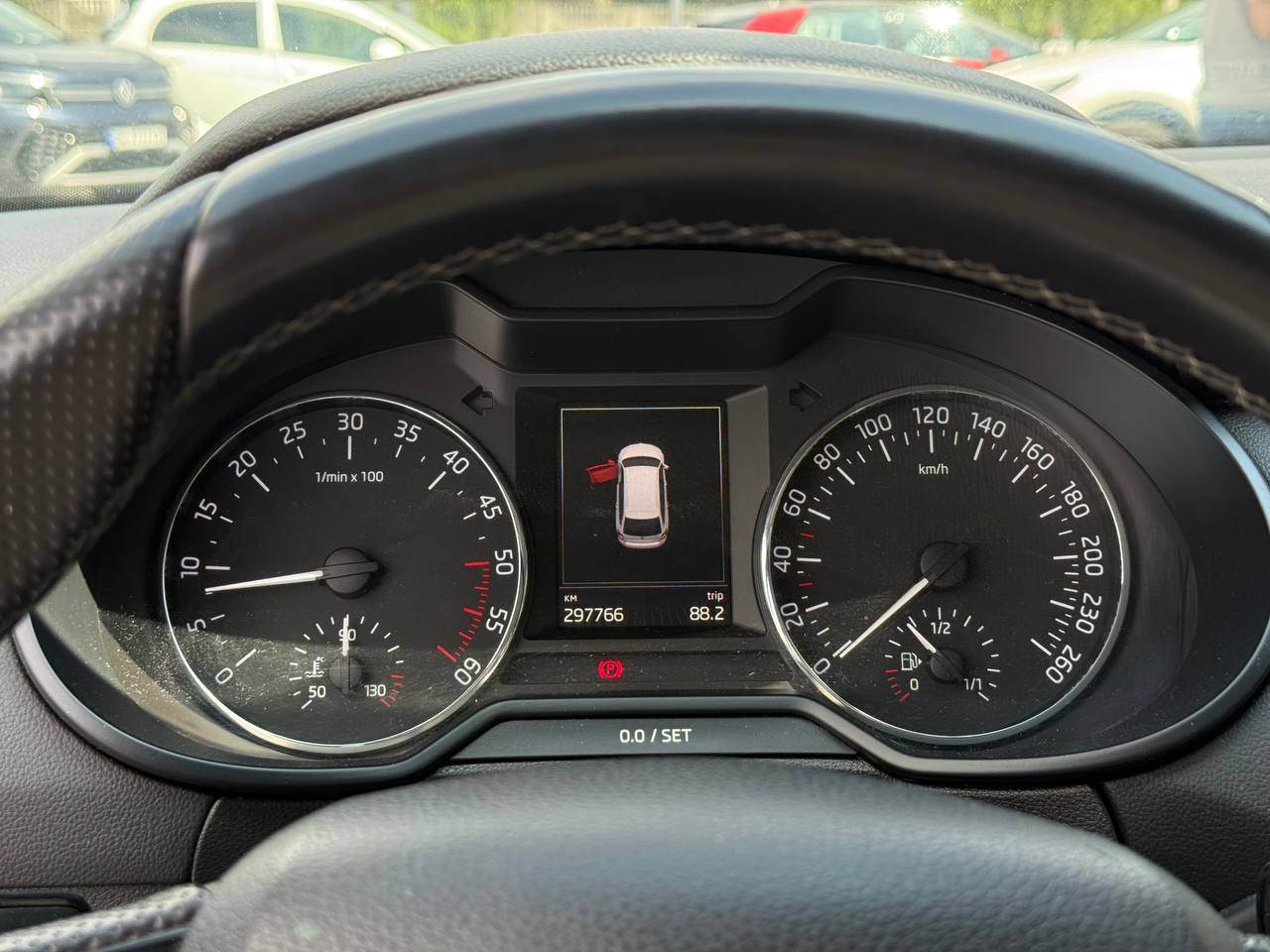 Skoda Octavia - фото 31