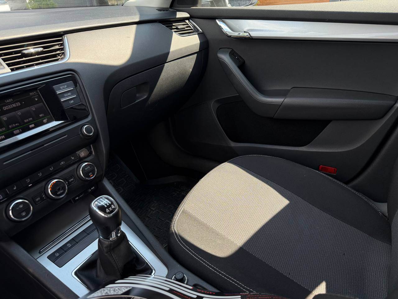 Skoda Octavia - фото 32