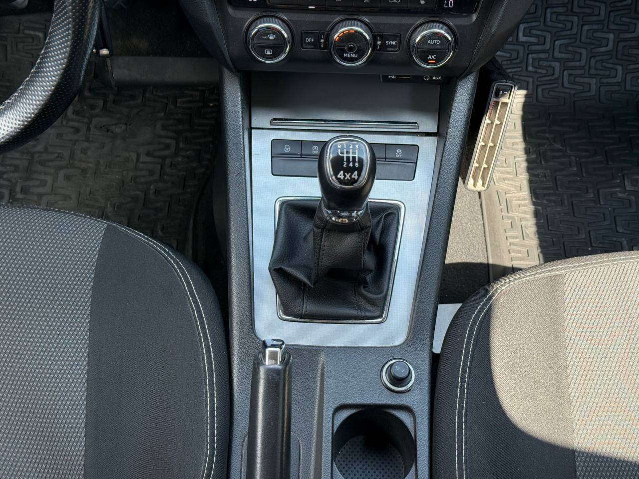 Skoda Octavia - фото 42