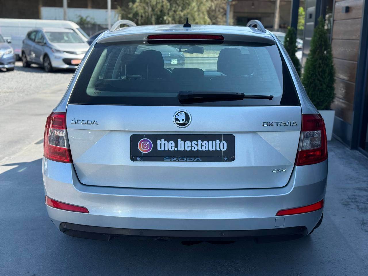 Skoda Octavia - фото 12