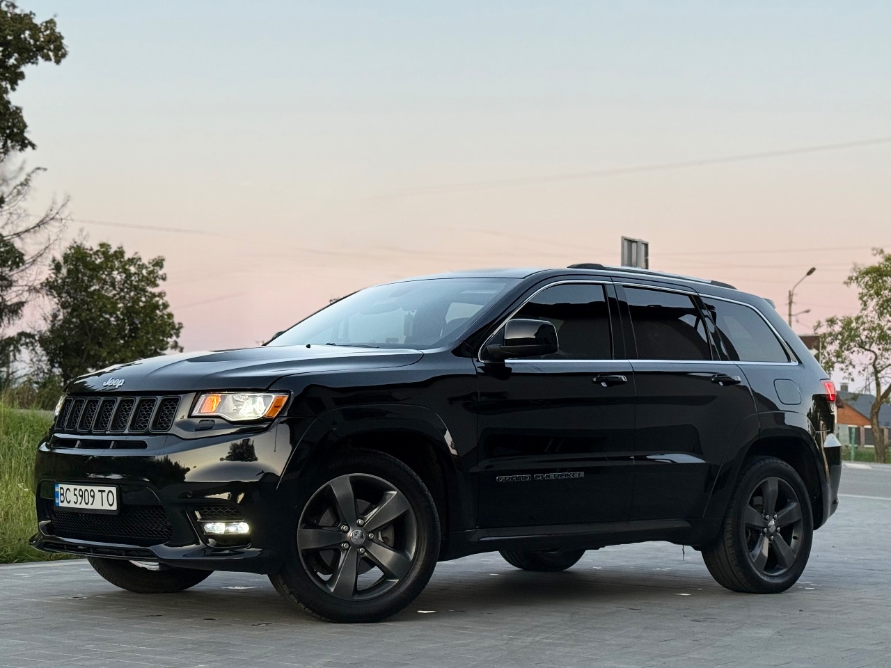 Jeep Grand Cherokee - фото 39