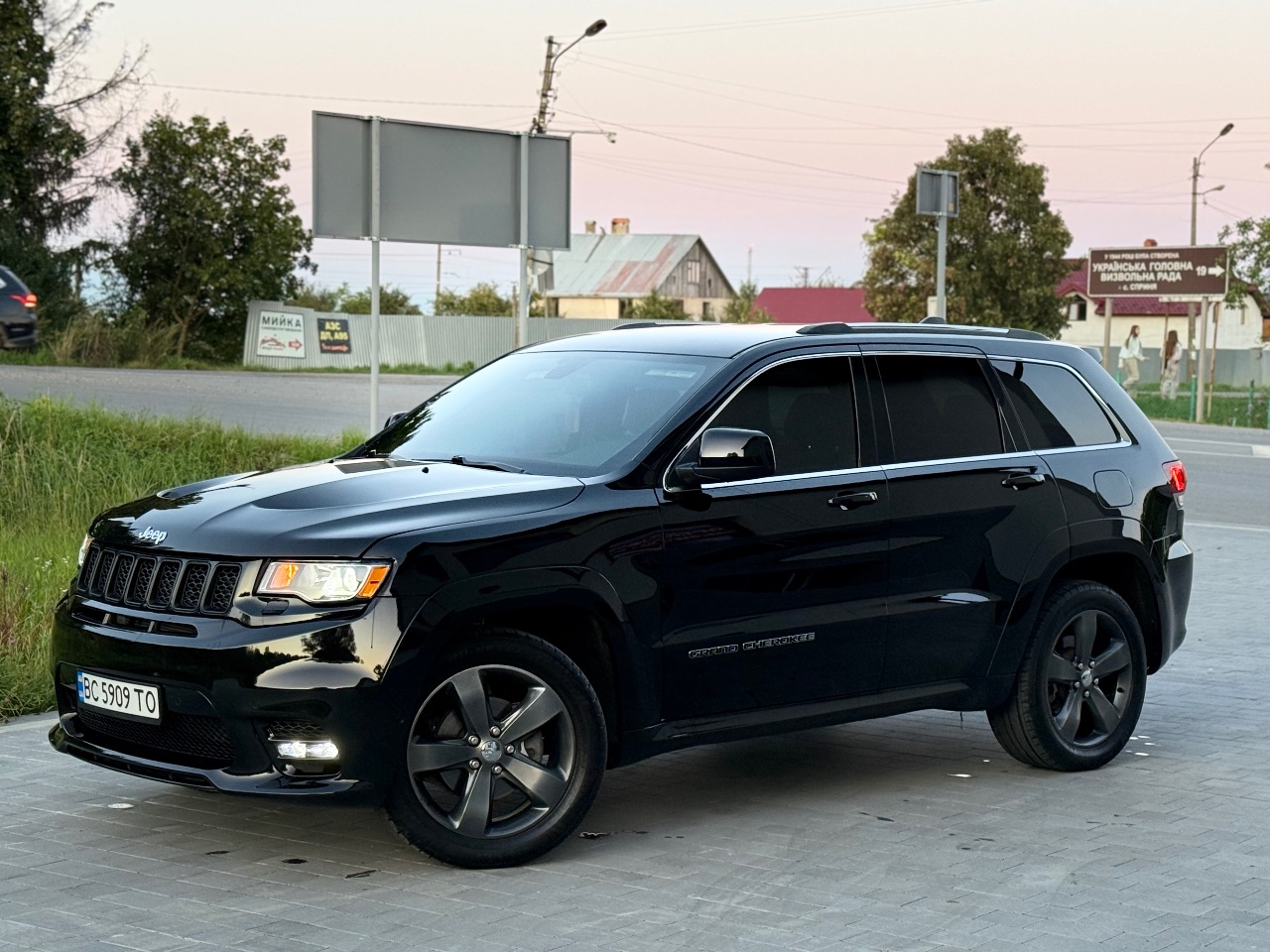 Jeep Grand Cherokee - фото 38