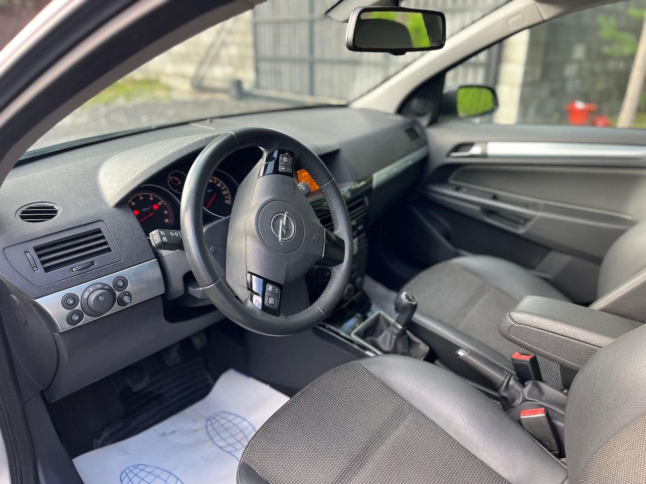 Opel Astra - фото 9