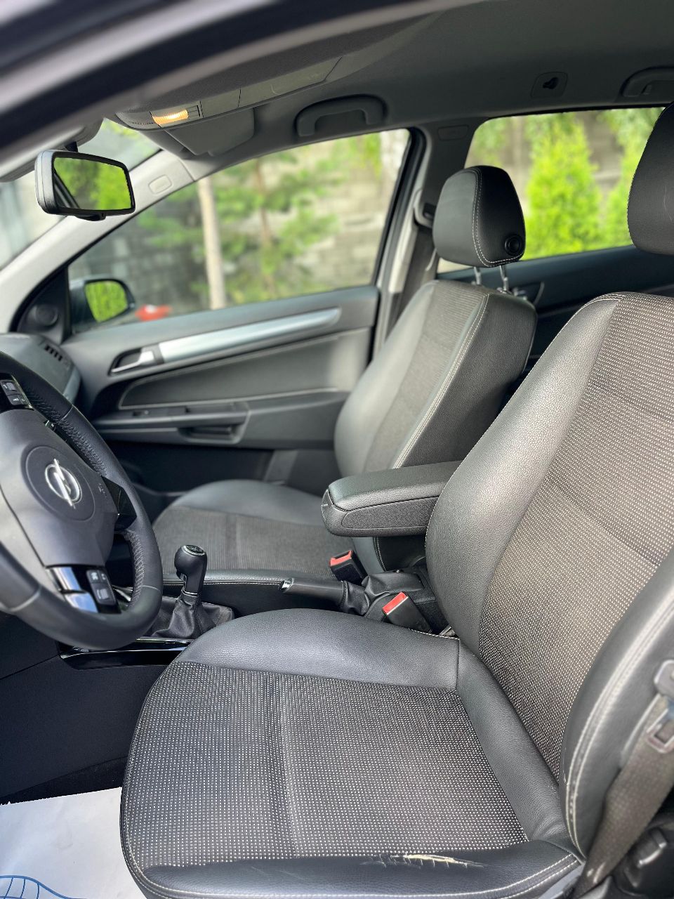 Opel Astra - фото 12