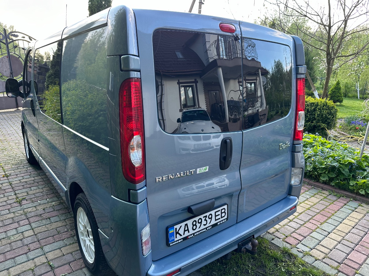 Renault Trafic - фото 15