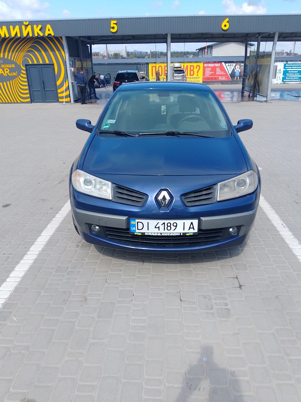 Renault Megane - фото 1