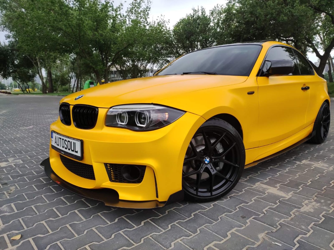 BMW 1 серії - фото 1