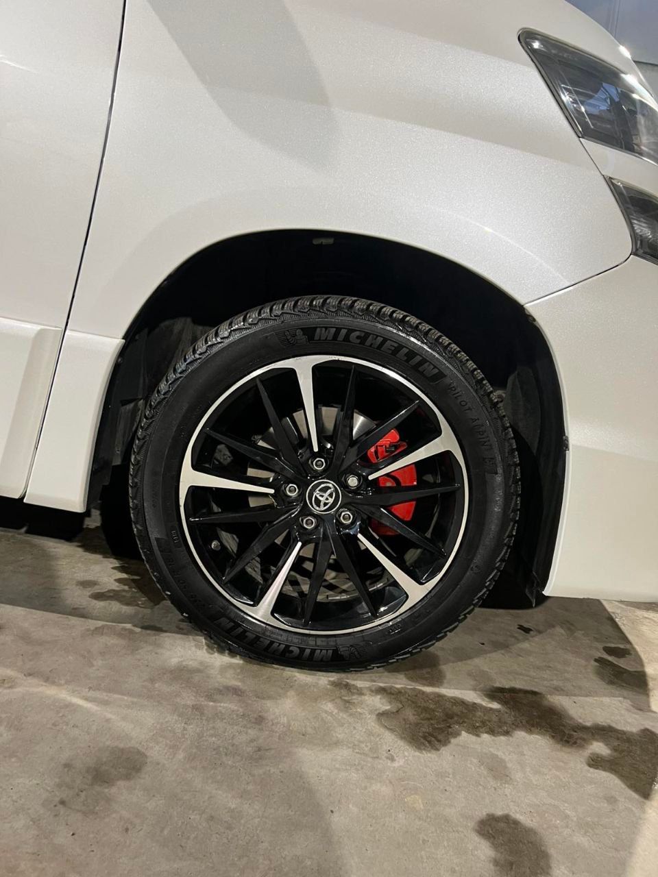 Toyota Vellfire - фото 10