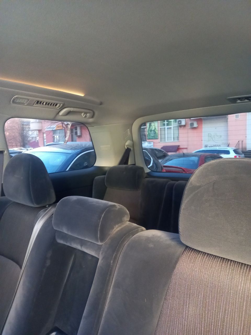 Toyota Vellfire - фото 2