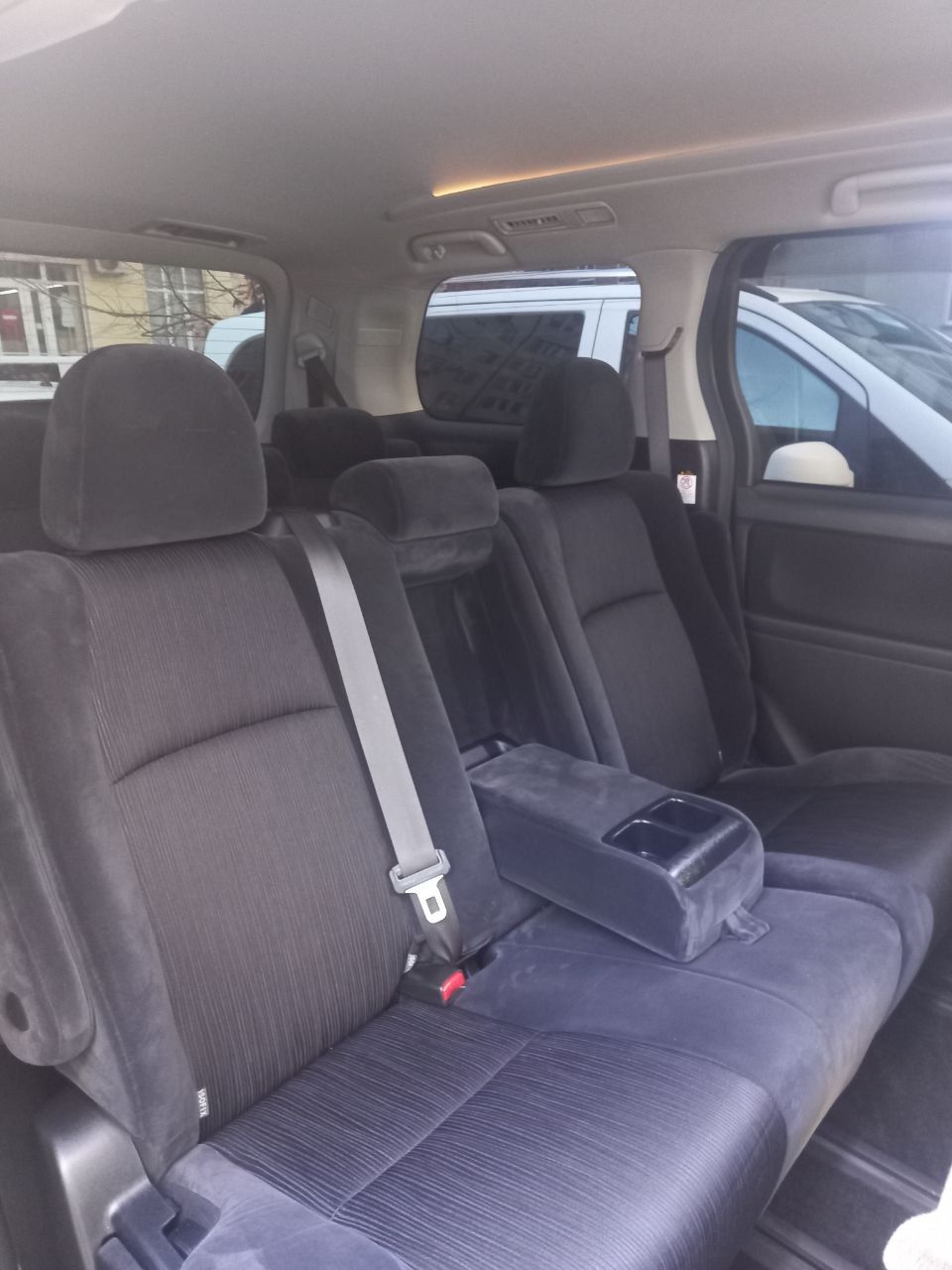 Toyota Vellfire - фото 9