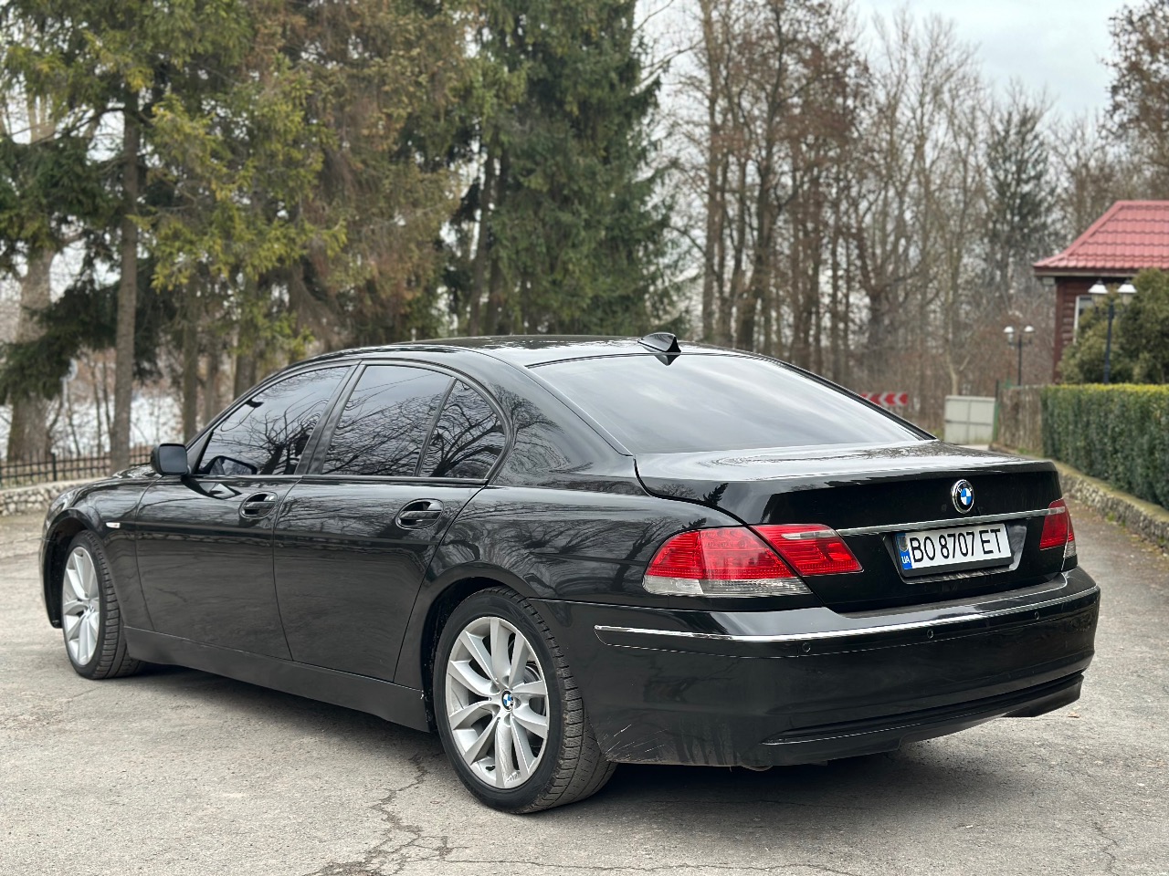 BMW 7 серії - фото 2