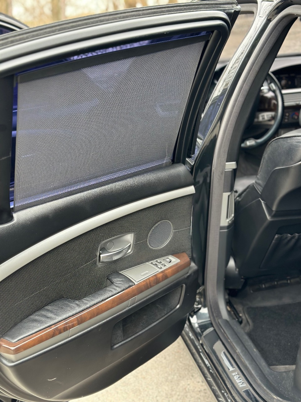 BMW 7 серії - фото 1