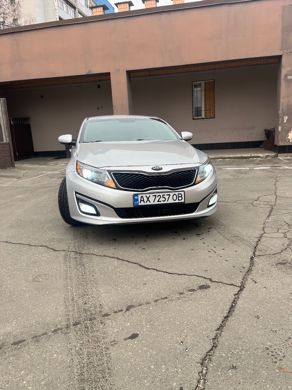 Kia Optima - фото 1