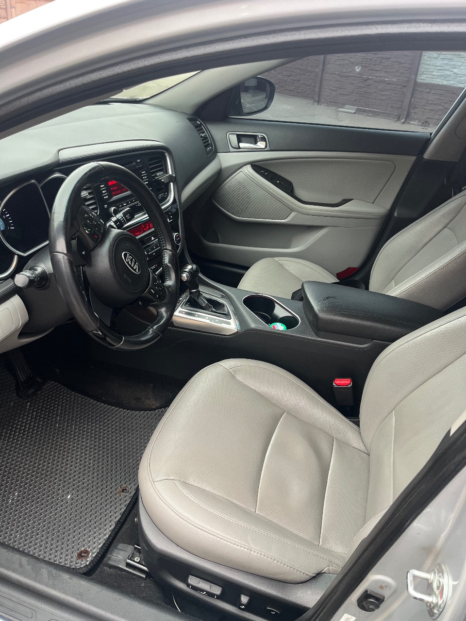 Kia Optima - фото 12