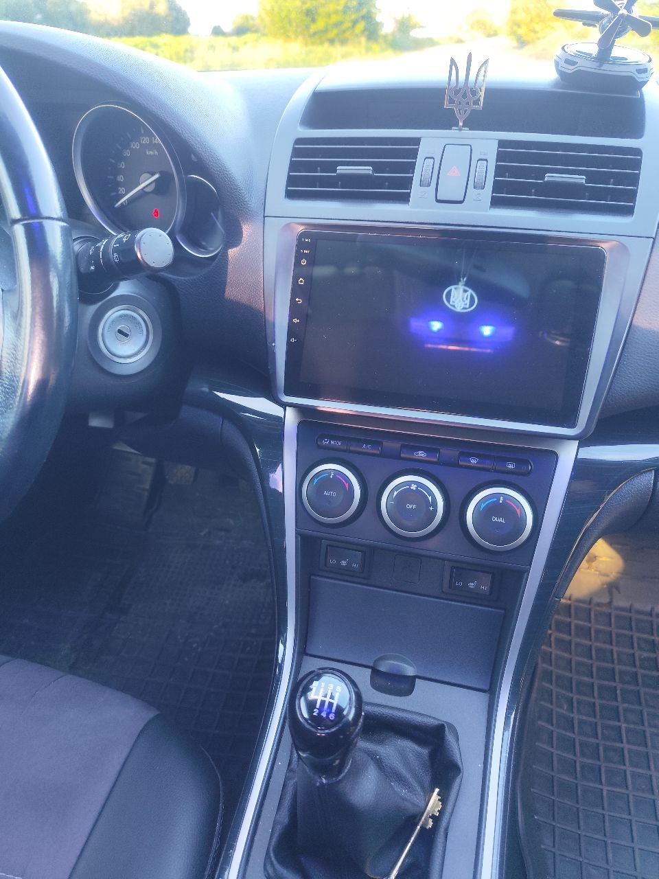 Mazda 6 - фото 10