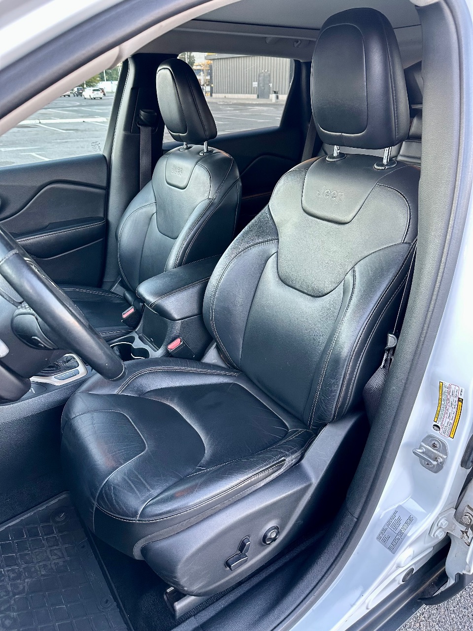 Jeep Cherokee - фото 11