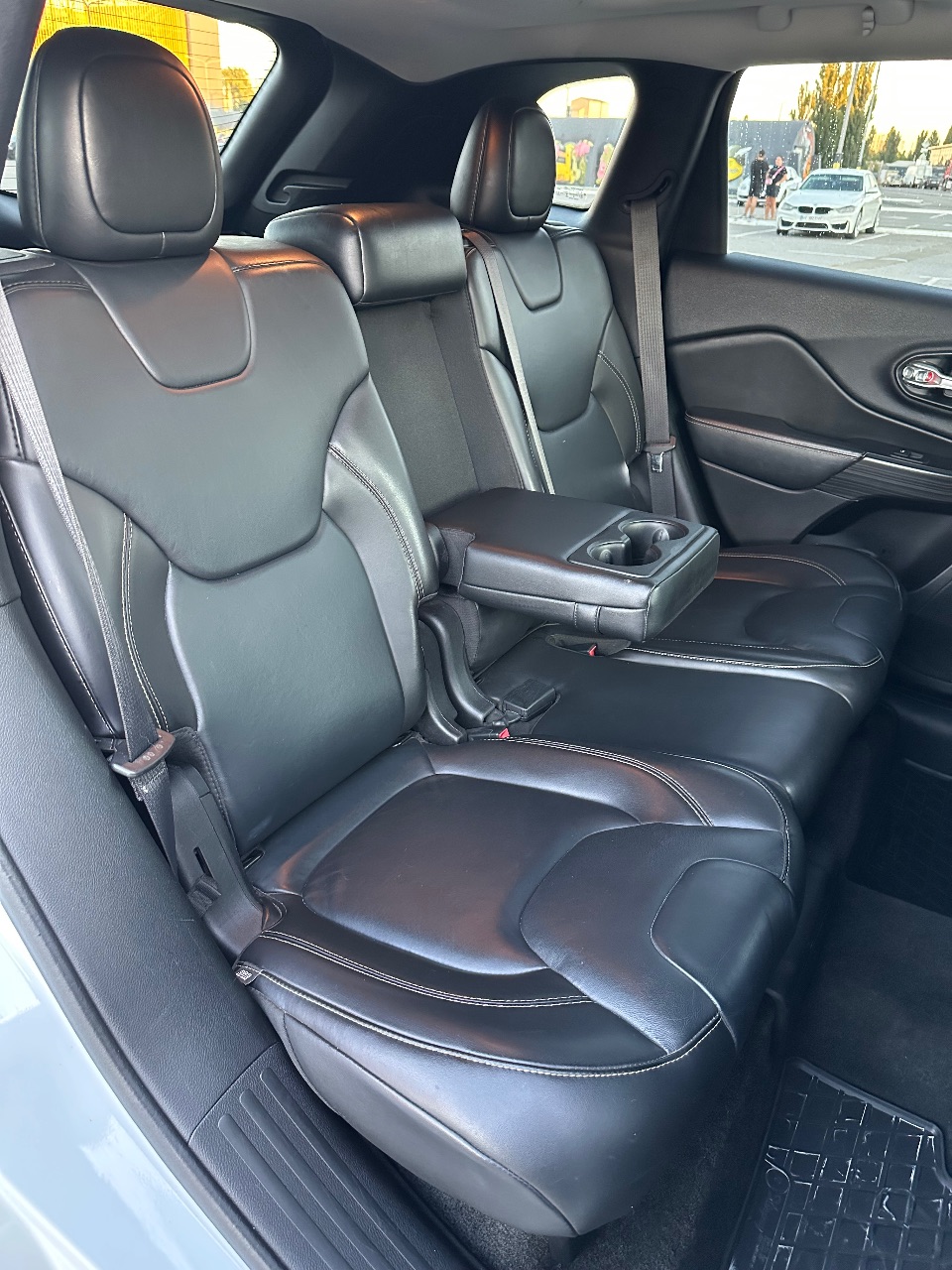 Jeep Cherokee - фото 18