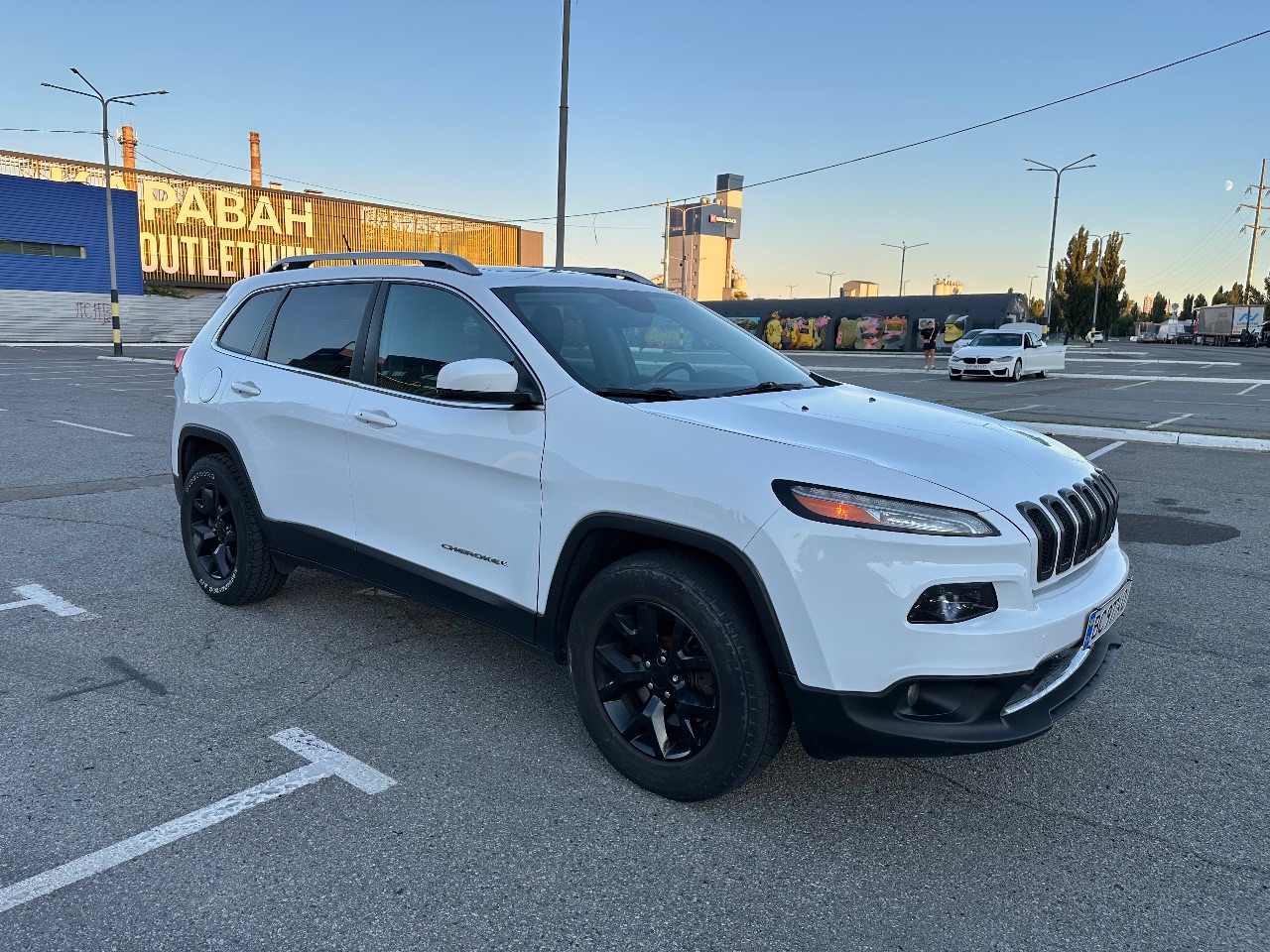 Jeep Cherokee - фото 7