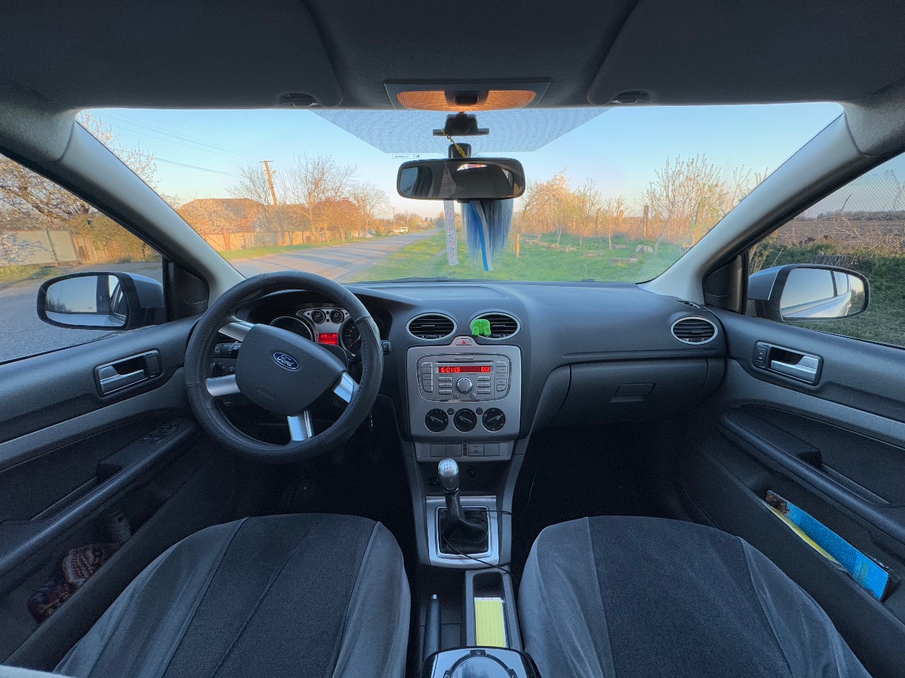 Ford Focus - фото 6