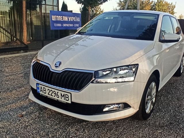 Skoda Fabia - фото 1