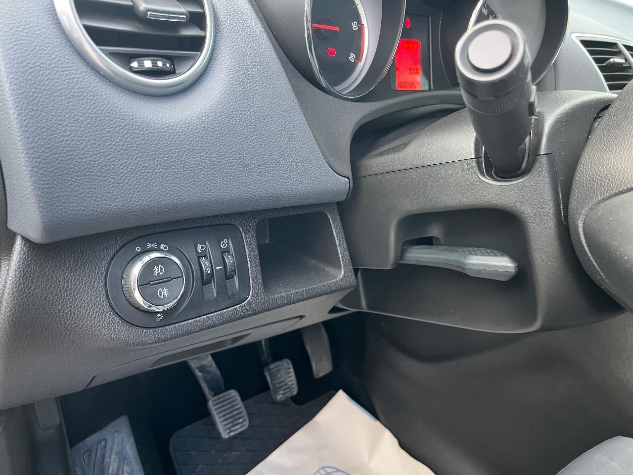 Opel Meriva - фото 17