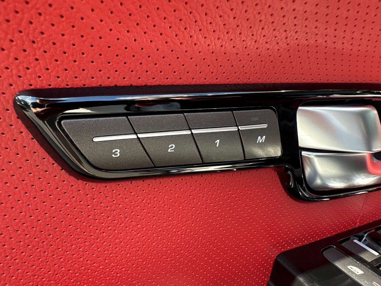 Land Rover Range Rover Evoque - фото 8