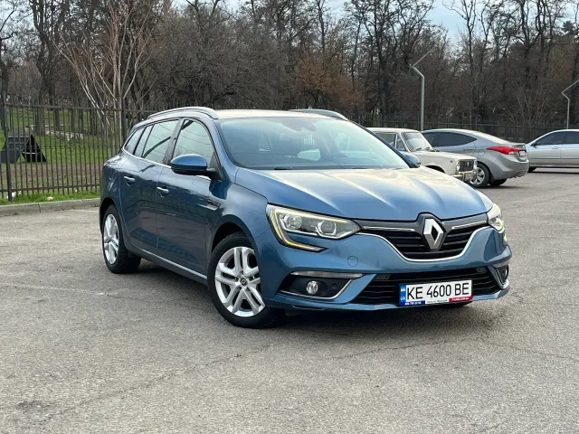 Renault Megane - фото 2