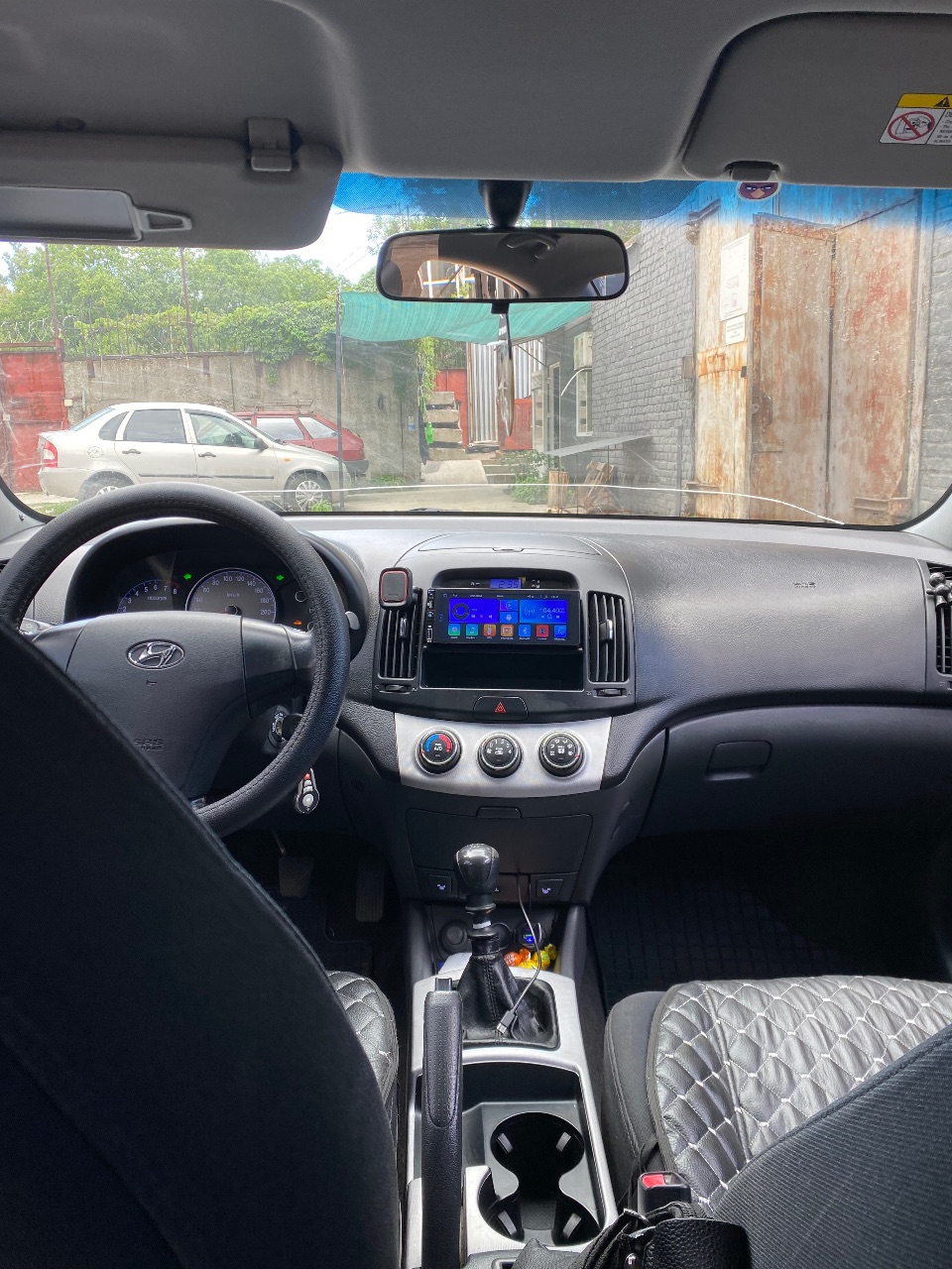 Hyundai Elantra - фото 13