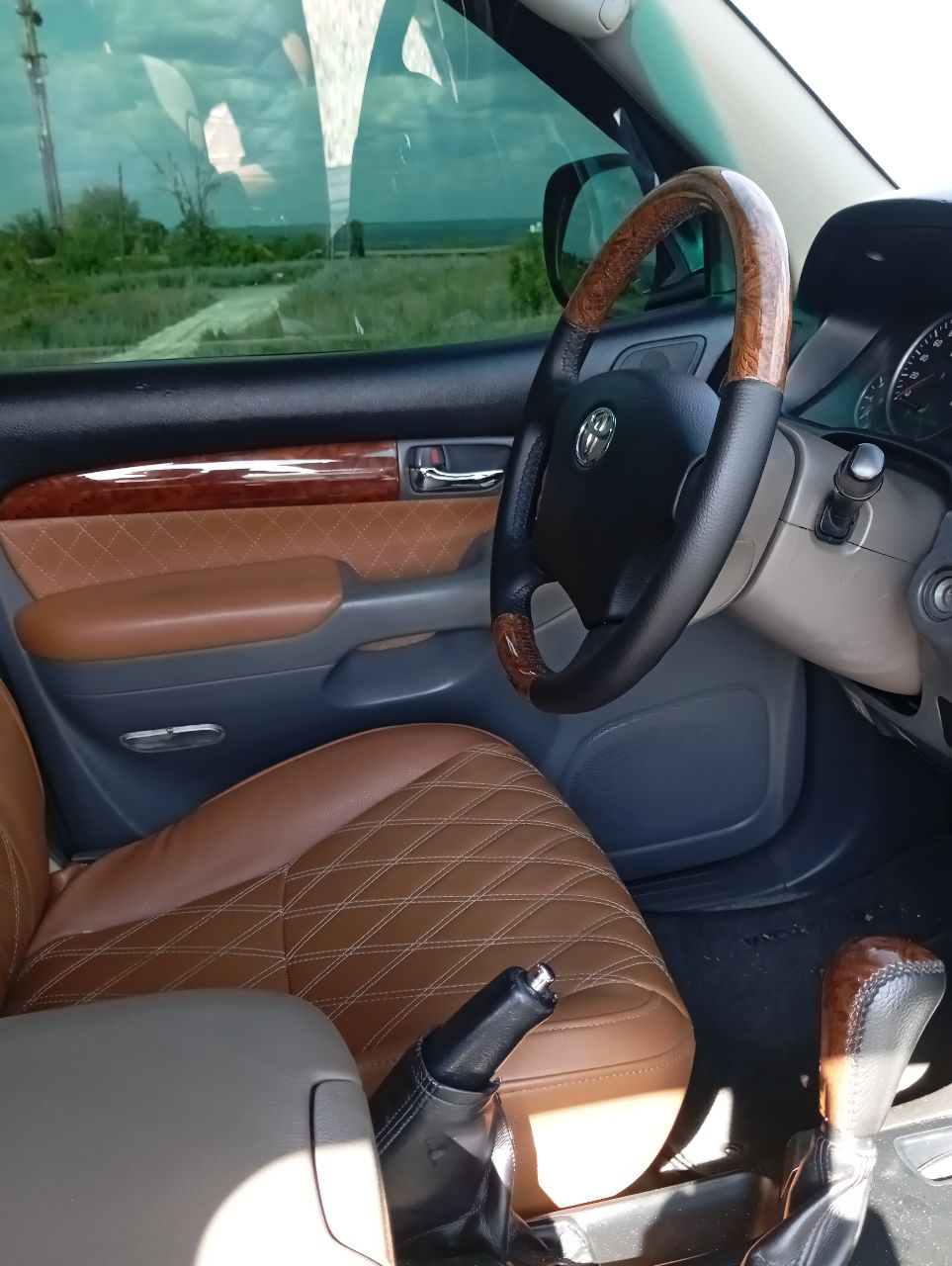 Toyota Land Cruiser Prado - фото 2