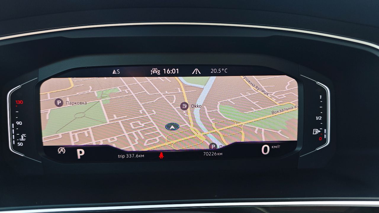 Volkswagen Tiguan - фото 12