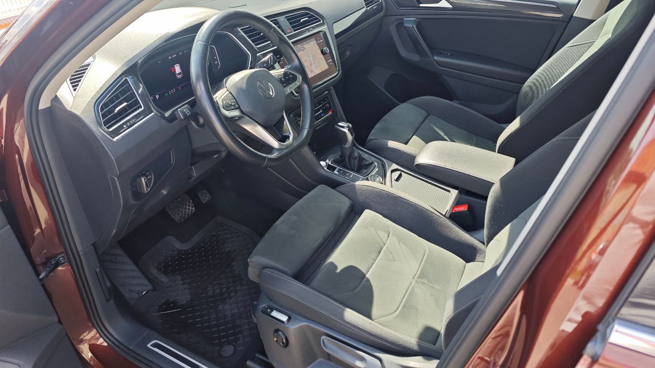 Volkswagen Tiguan - фото 9