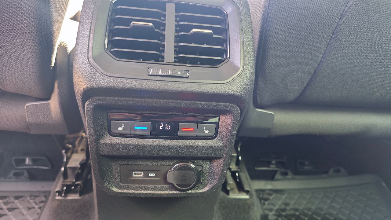 Volkswagen Tiguan - фото 18