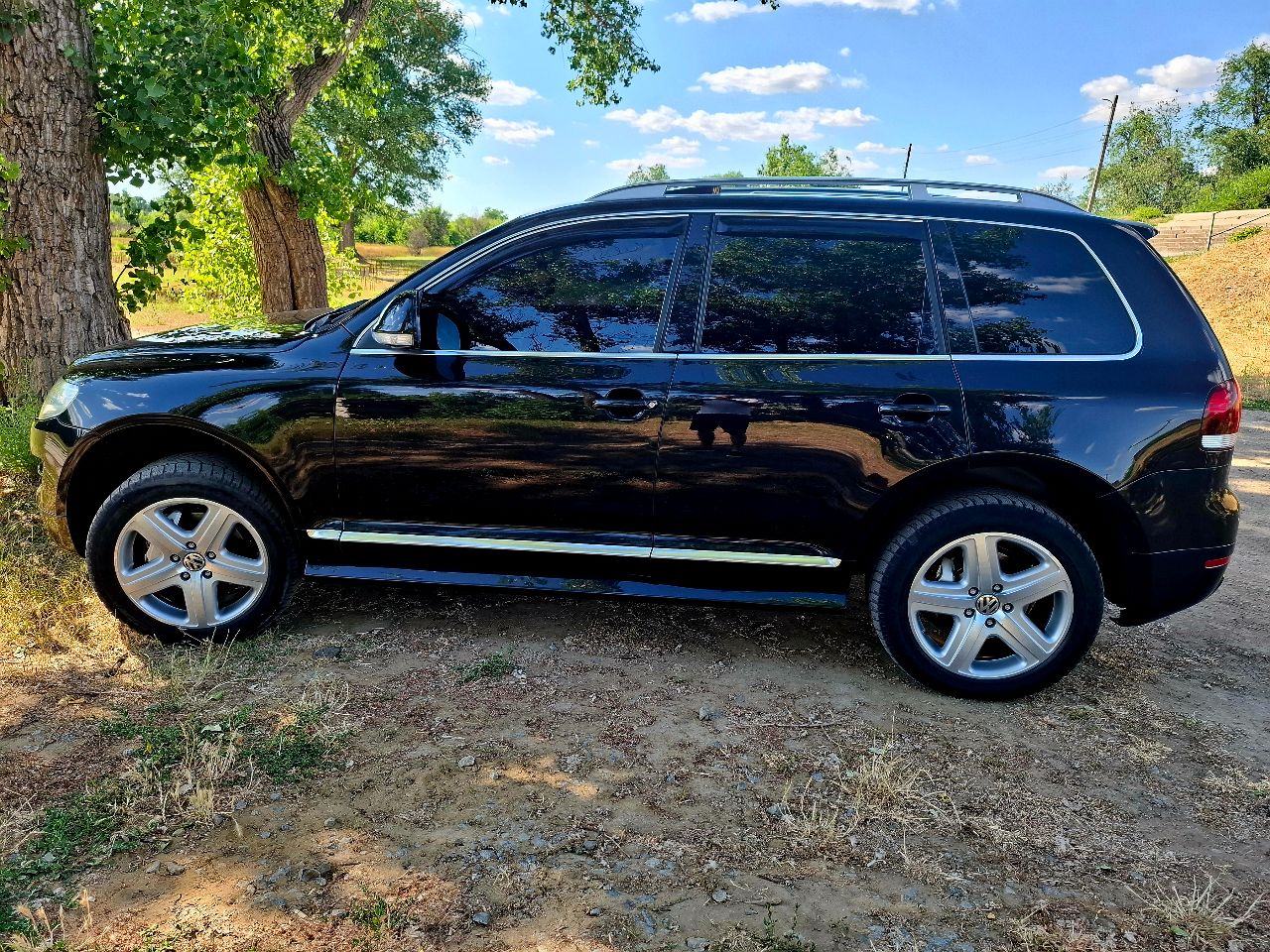 Volkswagen Touareg - фото 3