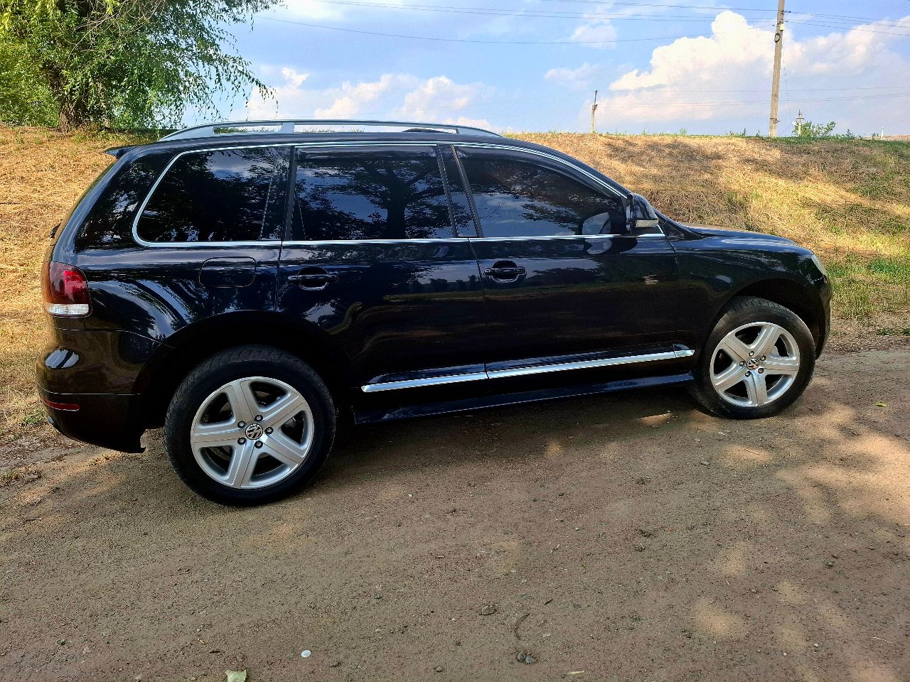 Volkswagen Touareg - фото 4