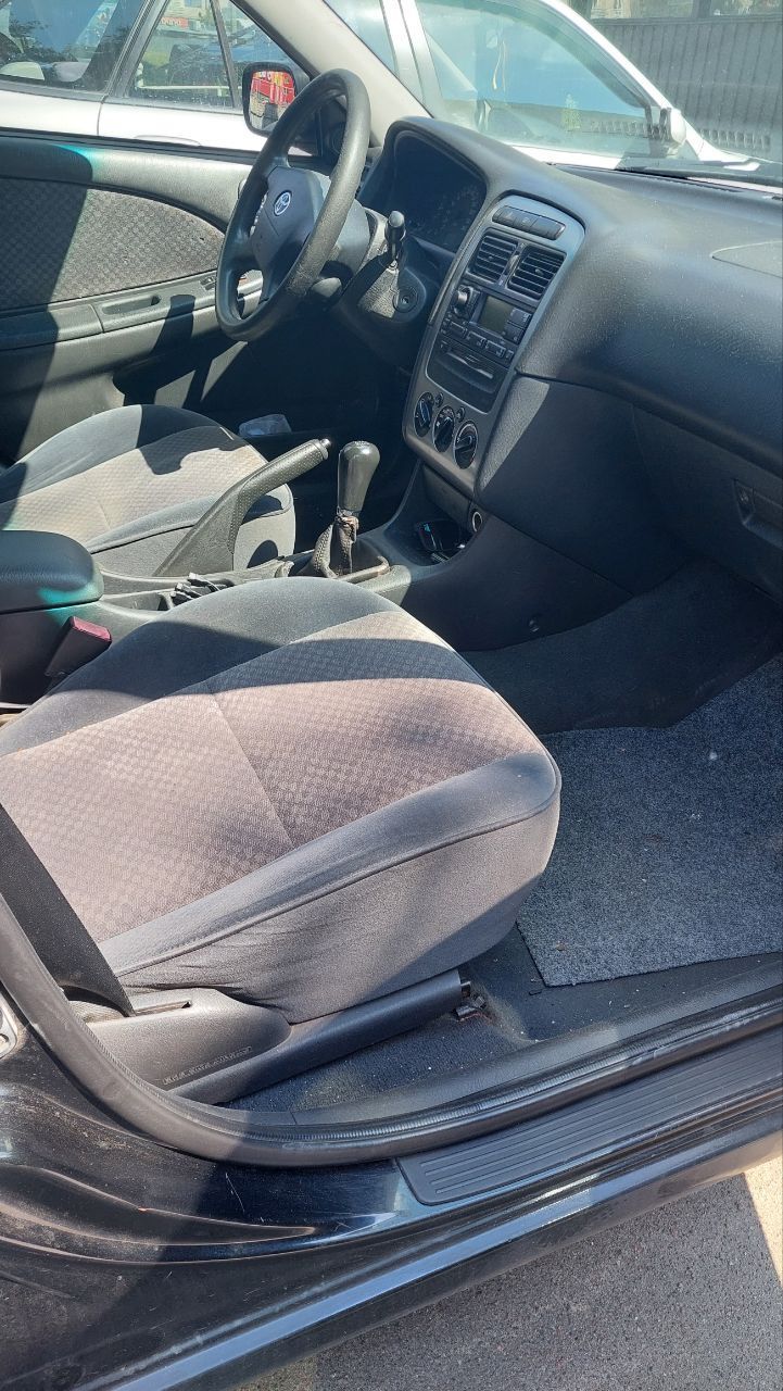 Toyota Avensis - фото 2