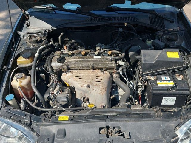 Toyota Avensis - фото 3