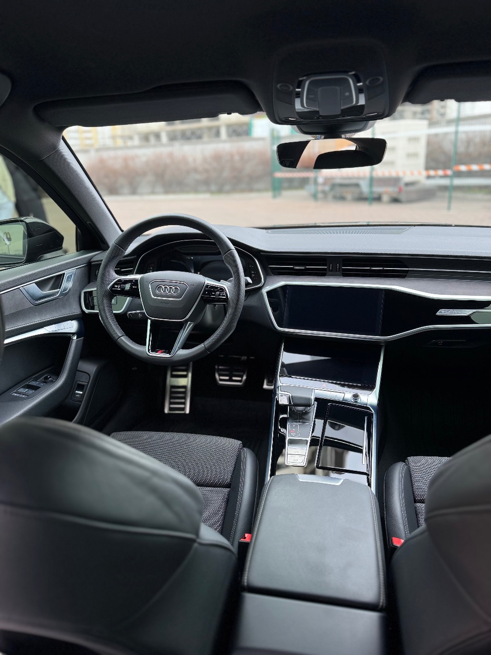 Audi A6 - фото 7