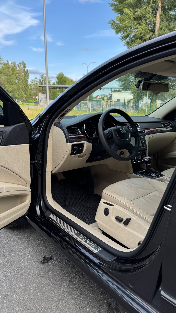 Skoda Superb - фото 9